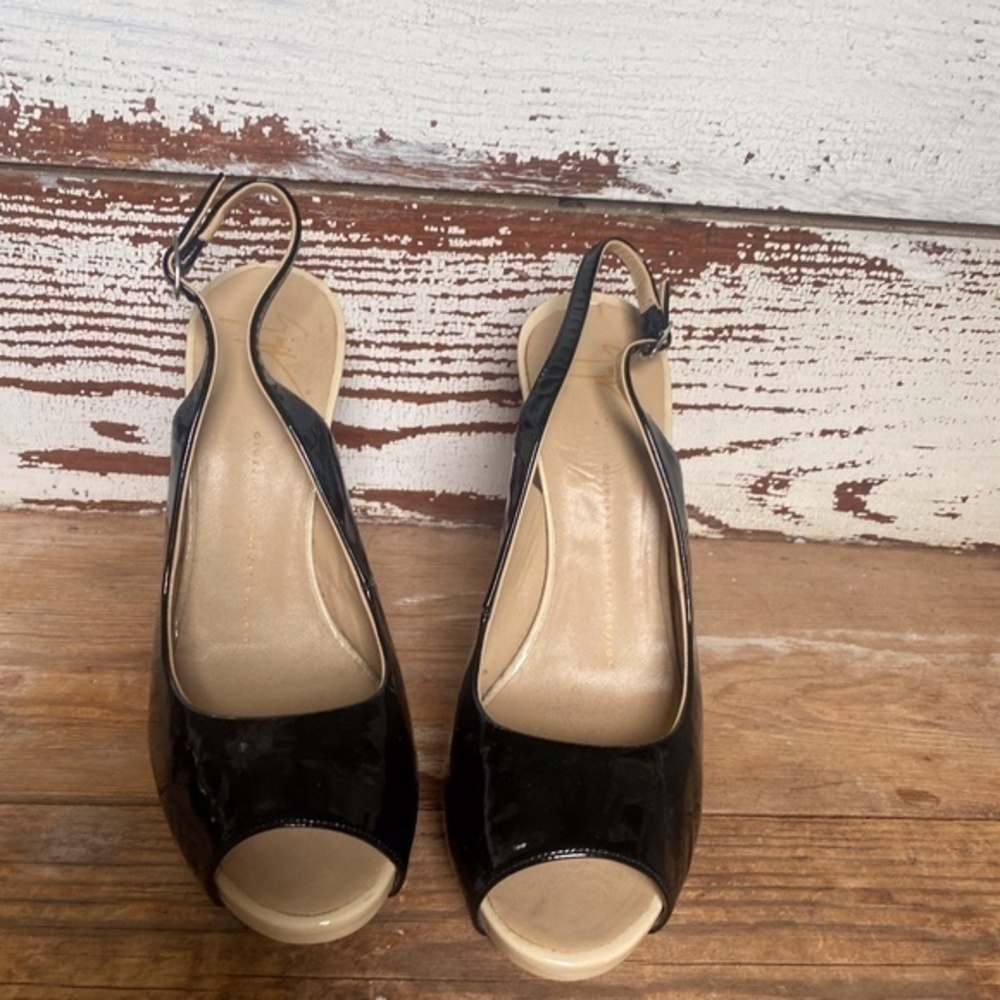 Giuseppi Zanotti Peep Toe Patent Leather Pump 8.5 - Picture 4 of 7